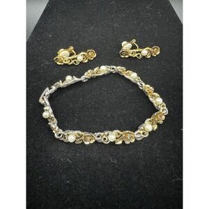 Vintage Rose And Faux Pearl Bracelet And Clip On Earrings - 7"